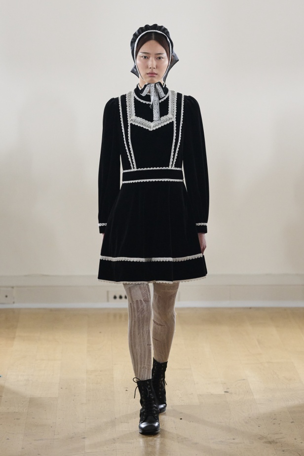 مجموعة Bora Aksu لخريف وشتاء 2024