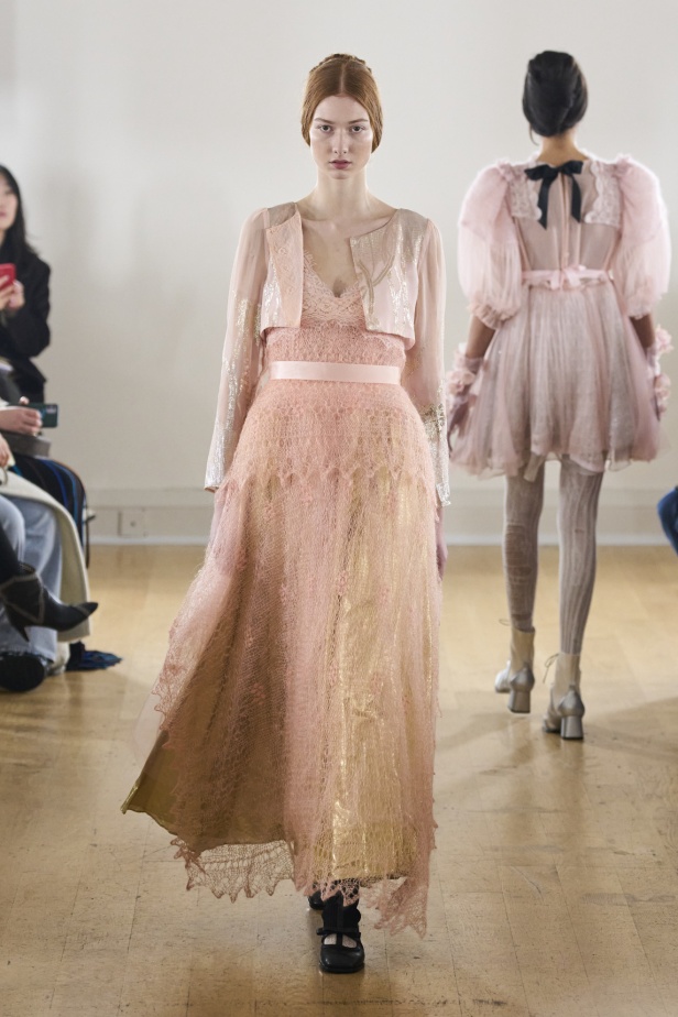 مجموعة Bora Aksu لخريف وشتاء 2024