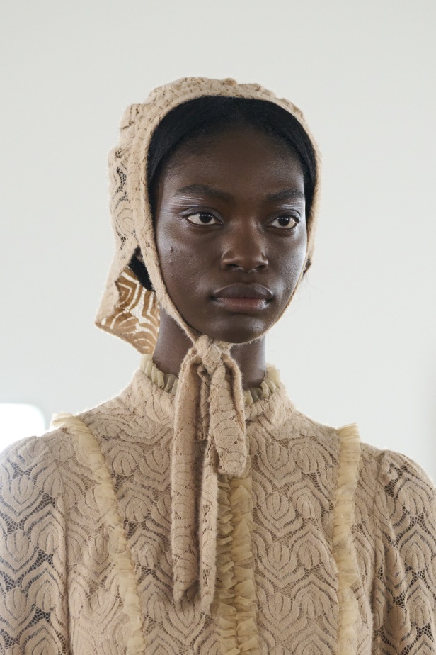 مجموعة Bora Aksu لخريف وشتاء 2024