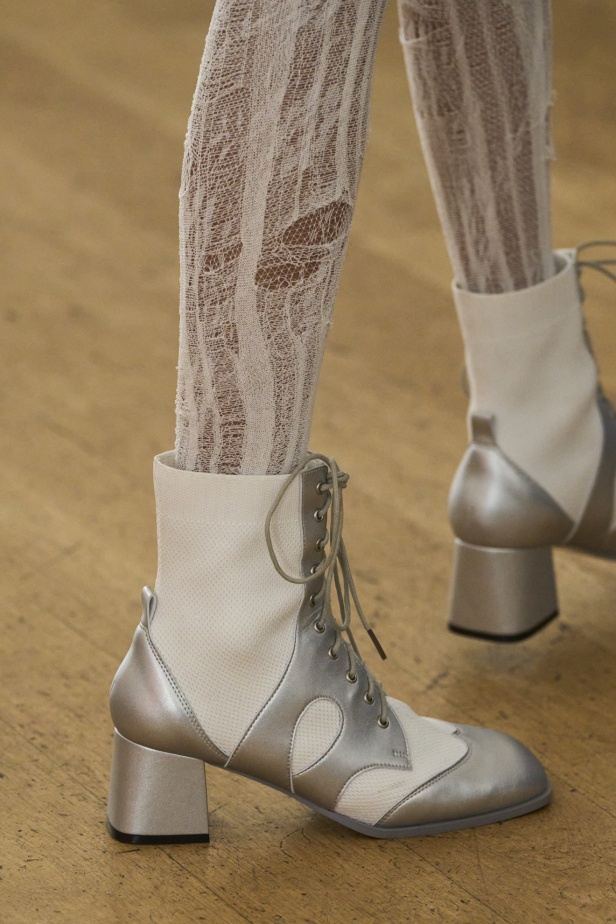 مجموعة Bora Aksu لخريف وشتاء 2024