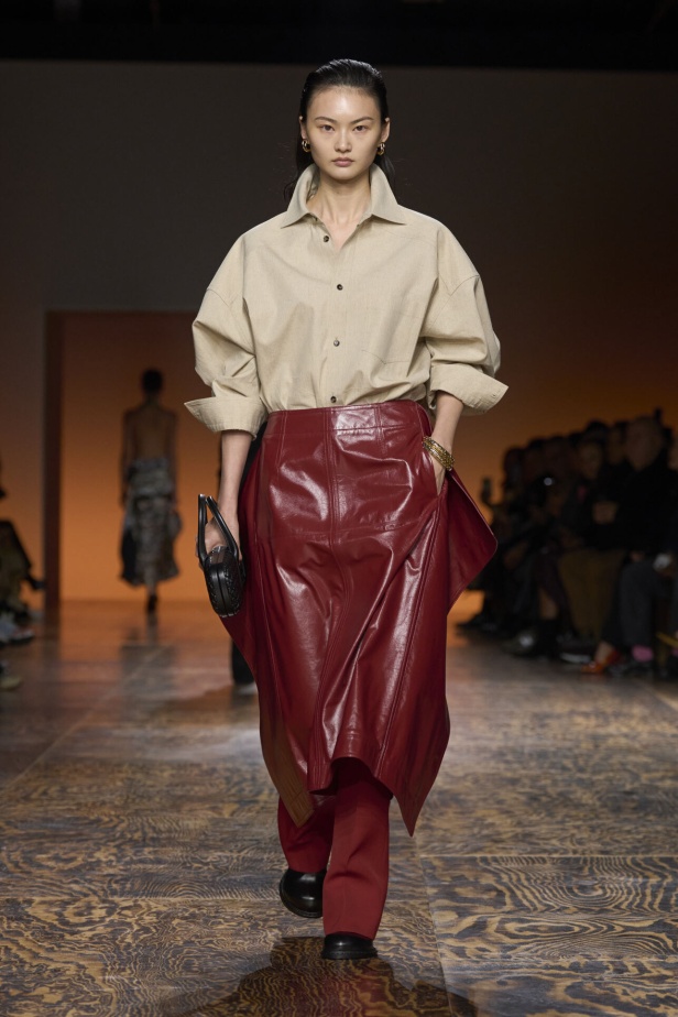مجموعة Bottega Veneta لخريف 2024 في ميلانو