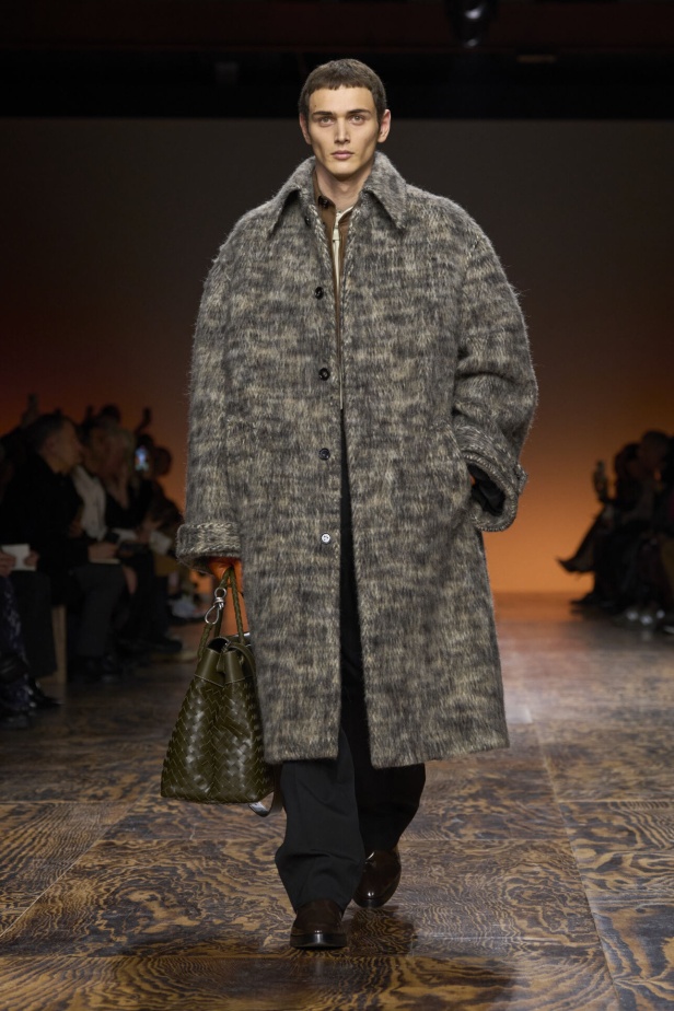 مجموعة Bottega Veneta لخريف 2024 في ميلانو