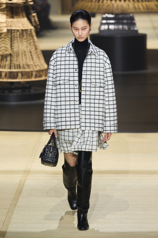 "كريستيان ديور" خريف و شتاء 2024 