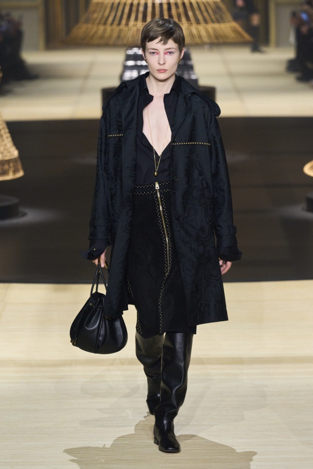 "كريستيان ديور" خريف و شتاء 2024 