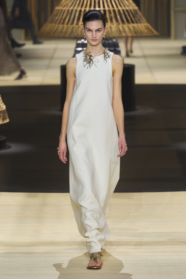 "كريستيان ديور" خريف و شتاء 2024 