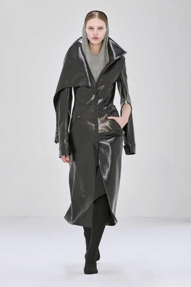 مجموعة Courreges لخريف وشتاء 2024-2025 في باريس