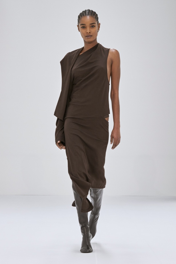 مجموعة Courreges لخريف وشتاء 2024-2025 في باريس