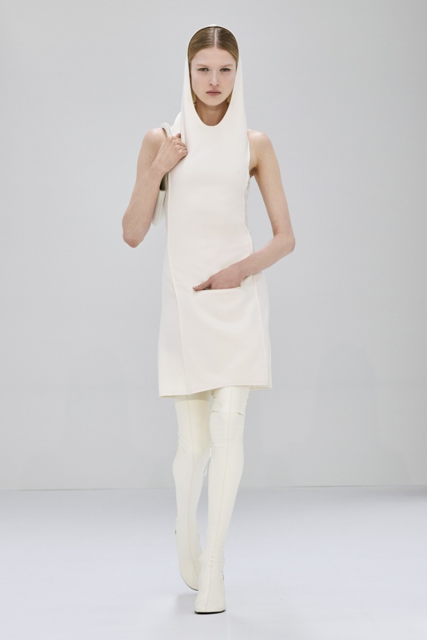 مجموعة Courreges لخريف وشتاء 2024-2025 في باريس