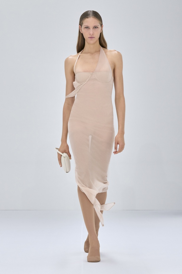 مجموعة Courreges لخريف وشتاء 2024-2025 في باريس