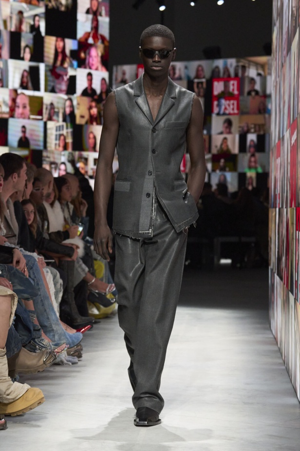 عرض أزياء مجموعة Diesel لموسم خريف وشتاء 2024 في ميلانو