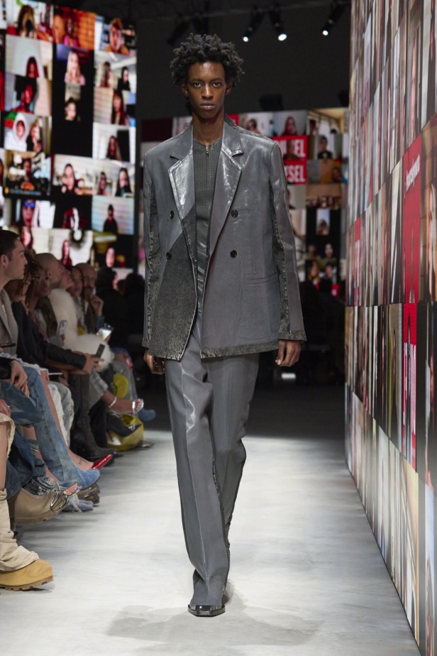 عرض أزياء مجموعة Diesel لموسم خريف وشتاء 2024 في ميلانو