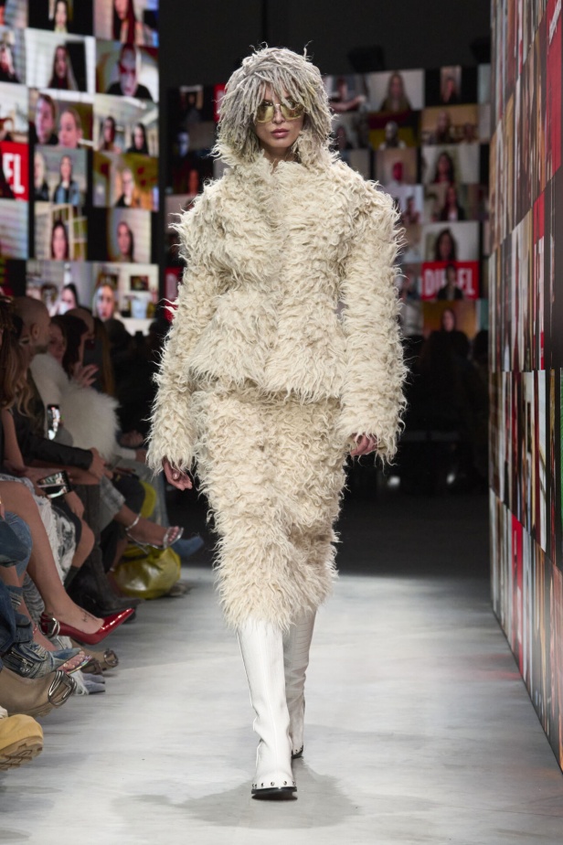 عرض أزياء مجموعة Diesel لموسم خريف وشتاء 2024 في ميلانو