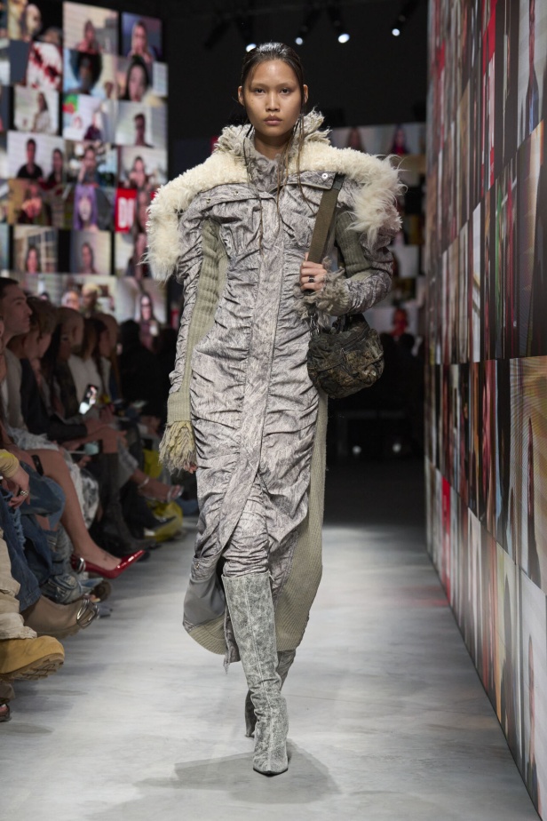 عرض أزياء مجموعة Diesel لموسم خريف وشتاء 2024 في ميلانو