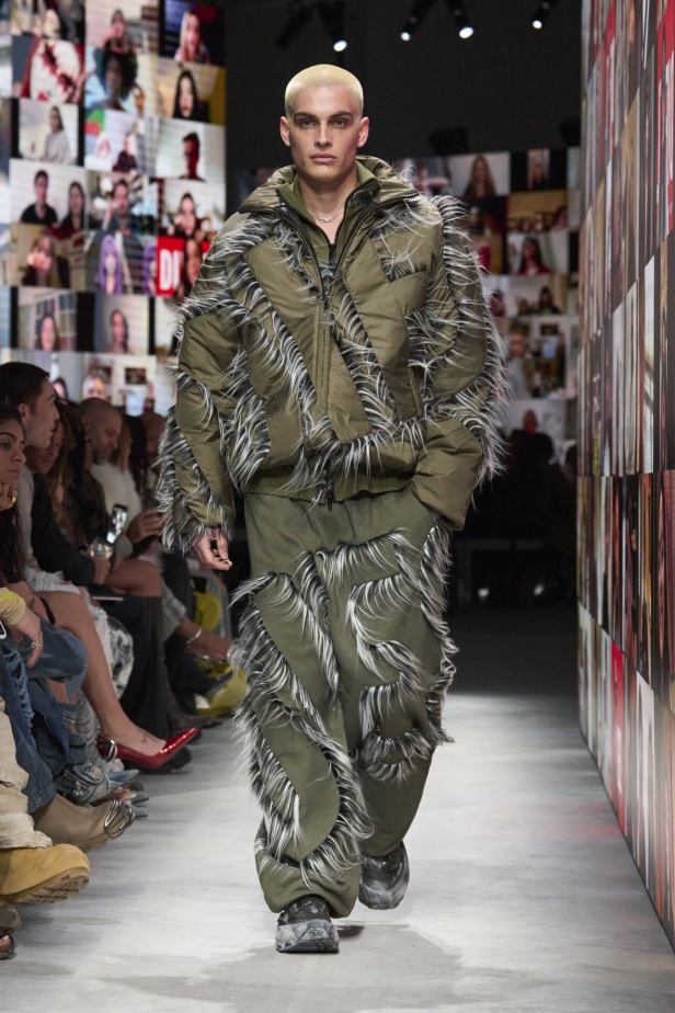 عرض أزياء مجموعة Diesel لموسم خريف وشتاء 2024 في ميلانو