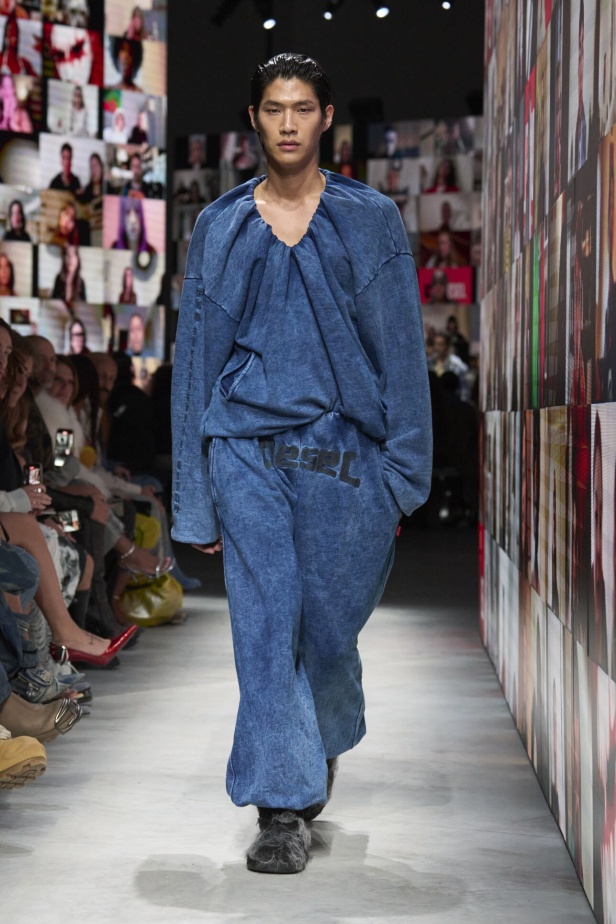 عرض أزياء مجموعة Diesel لموسم خريف وشتاء 2024 في ميلانو