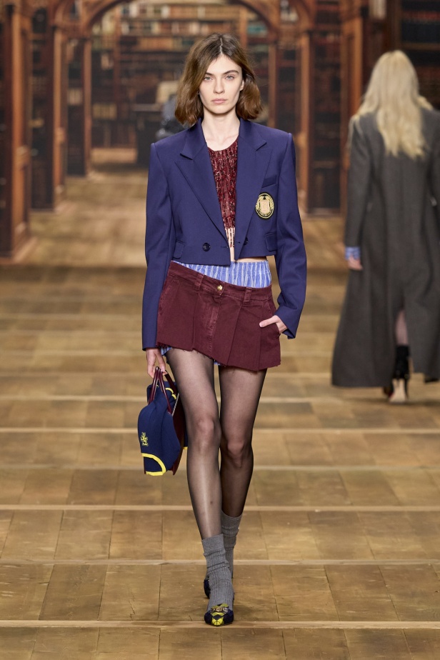 مجموعة Elisabetta Franchi لخريف وشتاء 2024