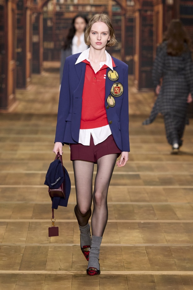 مجموعة Elisabetta Franchi لخريف وشتاء 2024