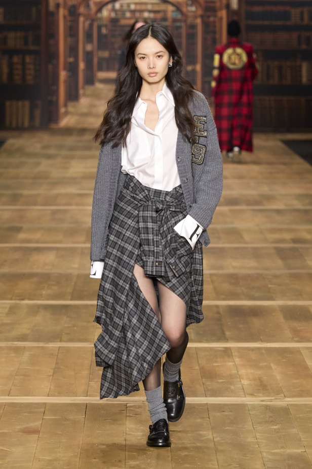 مجموعة Elisabetta Franchi لخريف وشتاء 2024