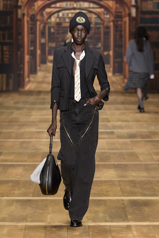 مجموعة Elisabetta Franchi لخريف وشتاء 2024