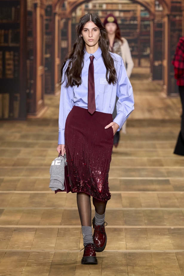 مجموعة Elisabetta Franchi لخريف وشتاء 2024