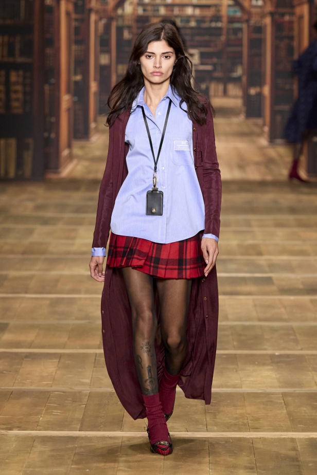 مجموعة Elisabetta Franchi لخريف وشتاء 2024