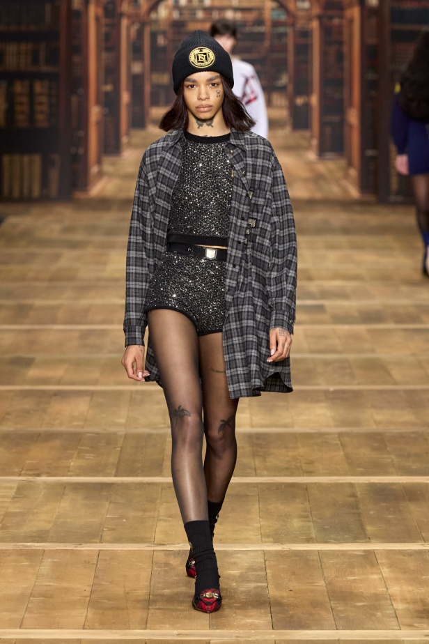 مجموعة Elisabetta Franchi لخريف وشتاء 2024