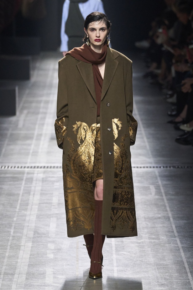 عرض أزياء Etro لموسم خريف وشتاء 2024 في ميلانو