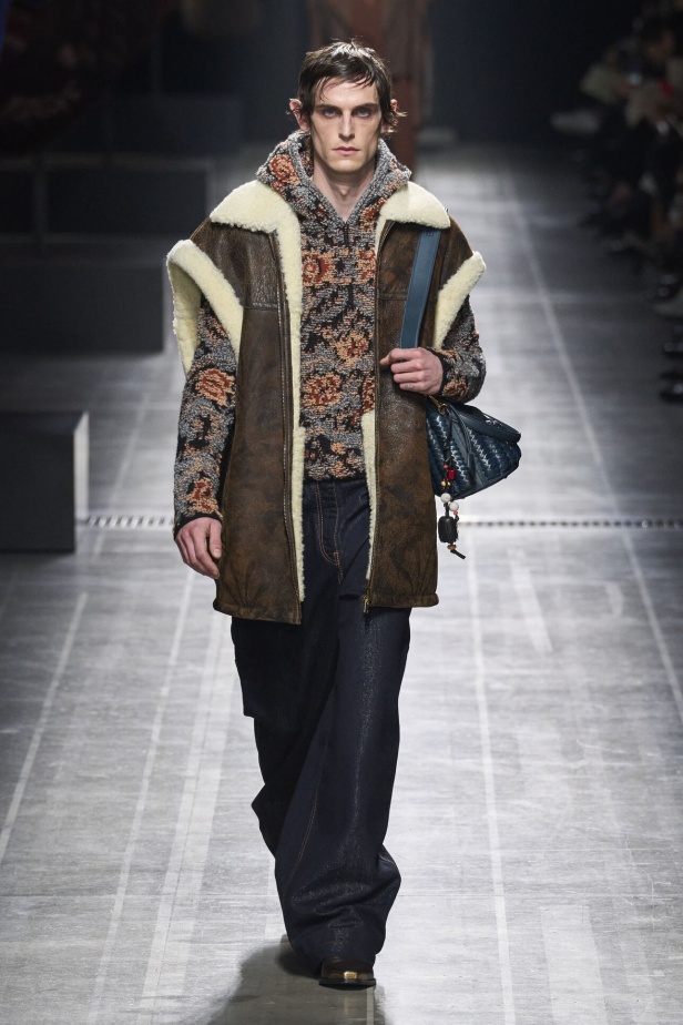 عرض أزياء Etro لموسم خريف وشتاء 2024 في ميلانو