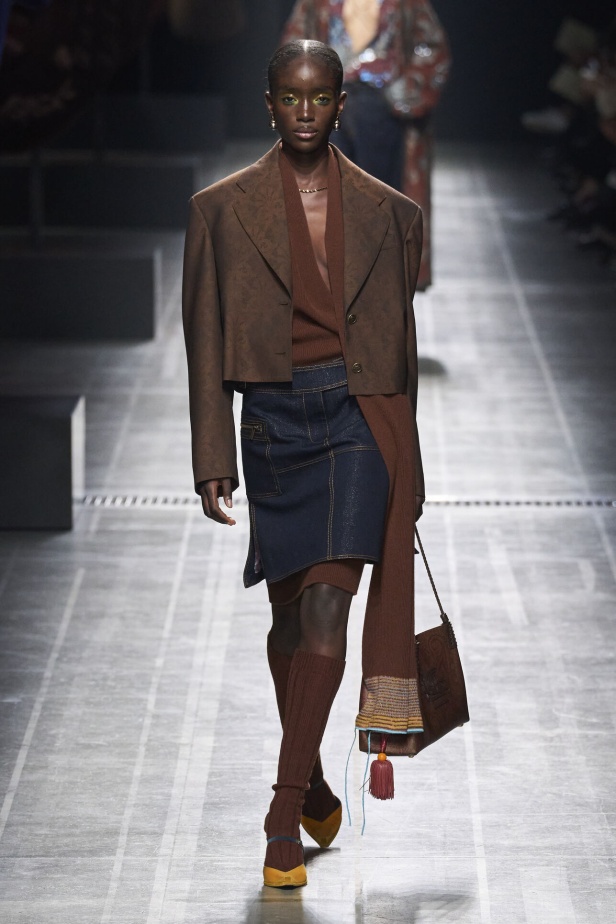 عرض أزياء Etro لموسم خريف وشتاء 2024 في ميلانو