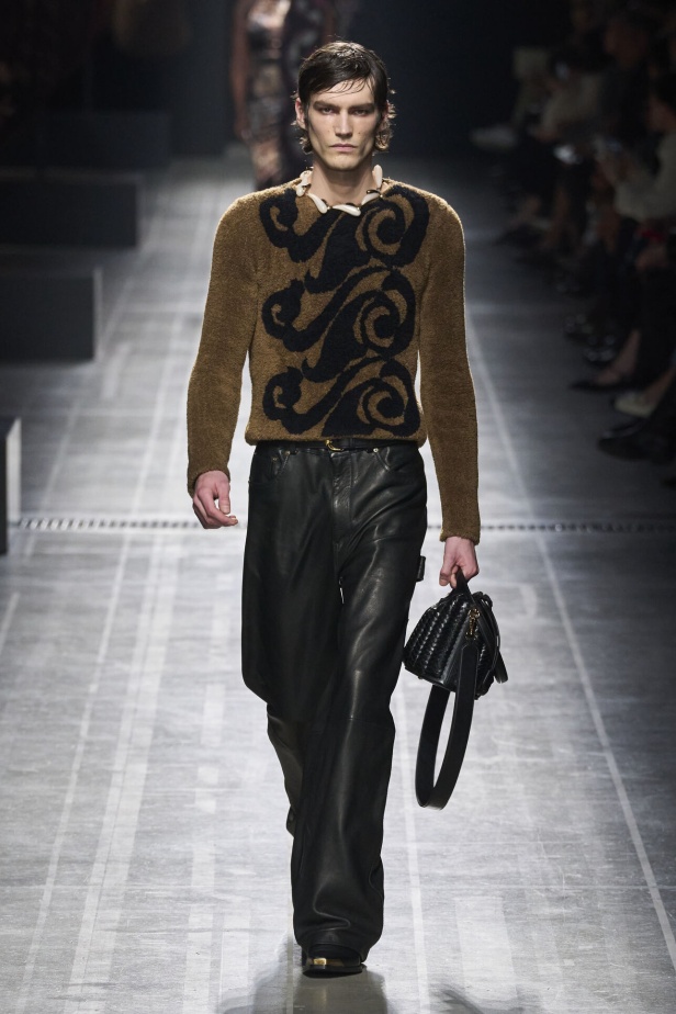 عرض أزياء Etro لموسم خريف وشتاء 2024 في ميلانو