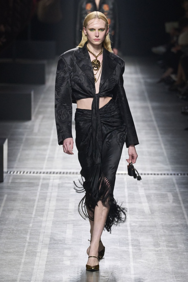 عرض أزياء Etro لموسم خريف وشتاء 2024 في ميلانو