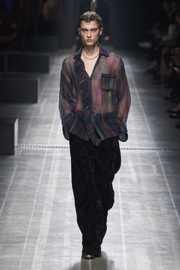 عرض أزياء Etro لموسم خريف وشتاء 2024 في ميلانو