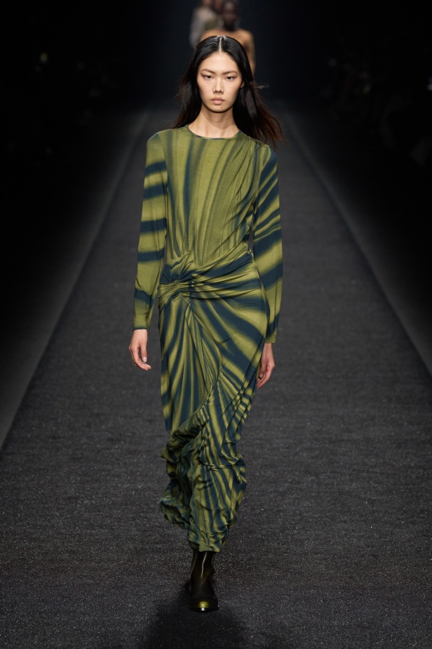 مجموعة Alberta Ferretti لخريف وشتاء 2024