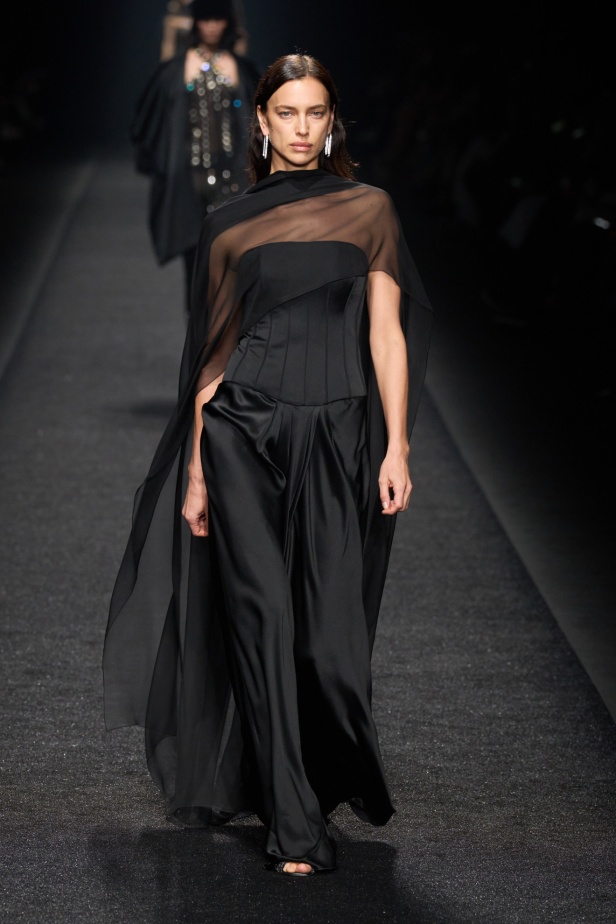 مجموعة Alberta Ferretti لخريف وشتاء 2024