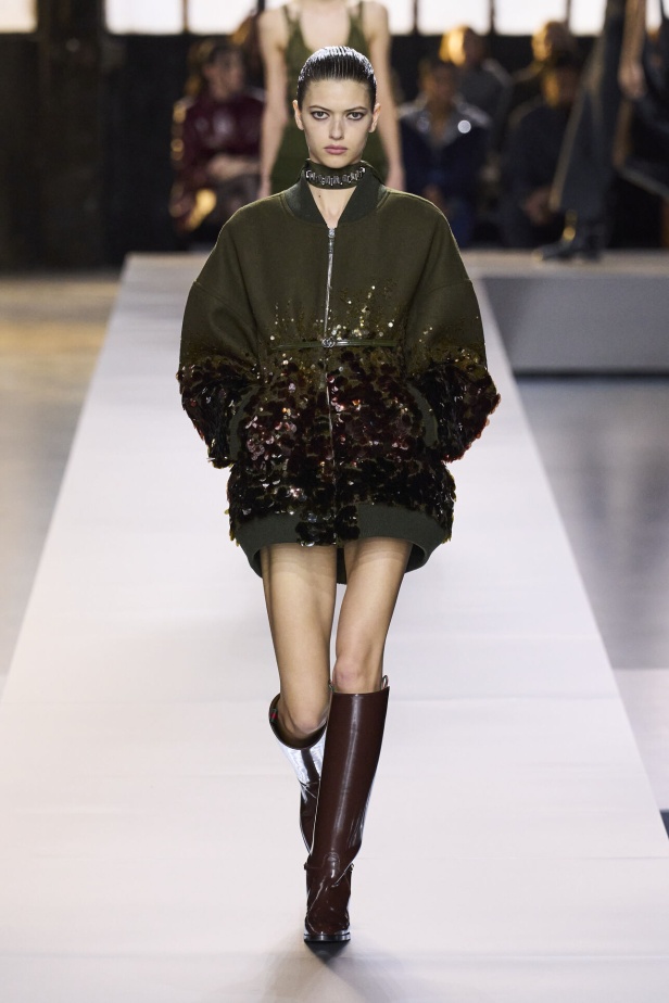 عرض أزياء Gucci لخريف 2024 