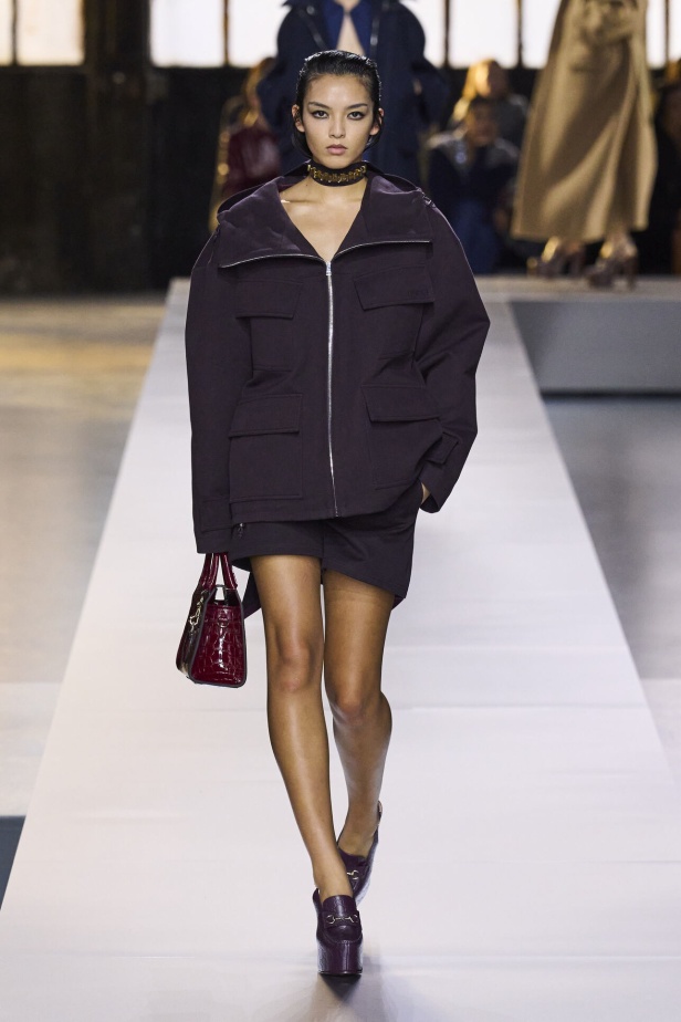 عرض أزياء Gucci لخريف 2024 