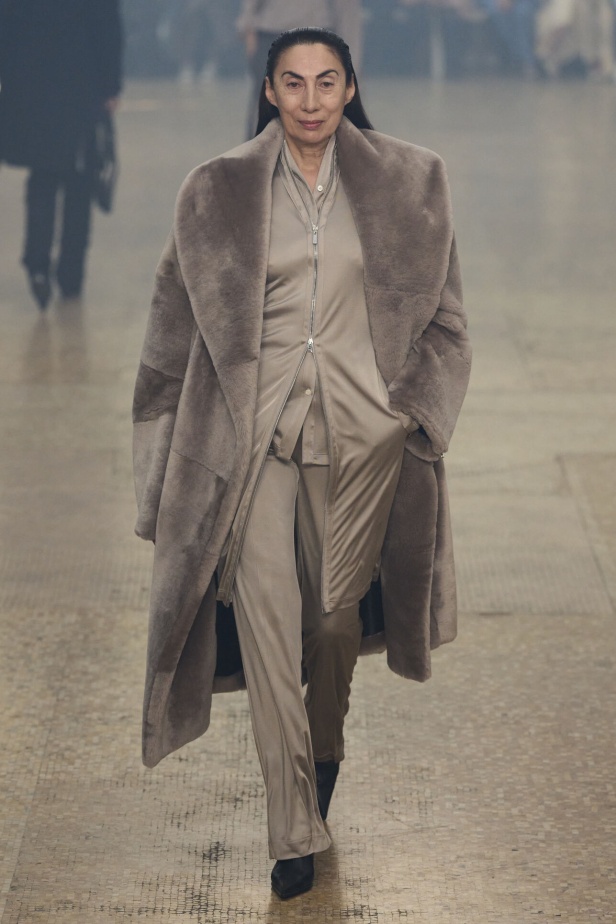 مجموعة Helmut Lang لموسم خريف وشتاء 2024-2025 في نيويورك