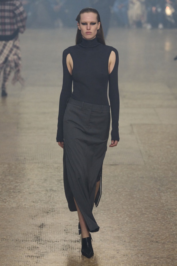 مجموعة Helmut Lang لموسم خريف وشتاء 2024-2025 في نيويورك