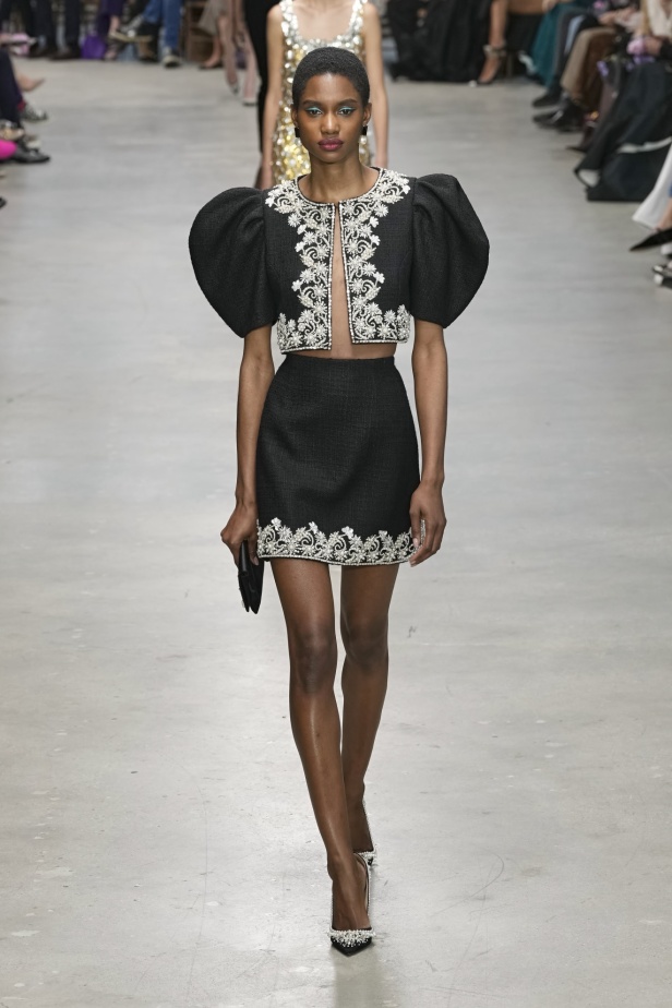 "كارولينا هيريرا" خريف و شتاء 2024 