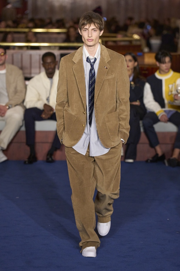 مجموعة Tommy Hilfiger لخريف 2024-2025