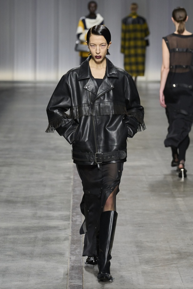 Iceberg خريف و شتاء 2024