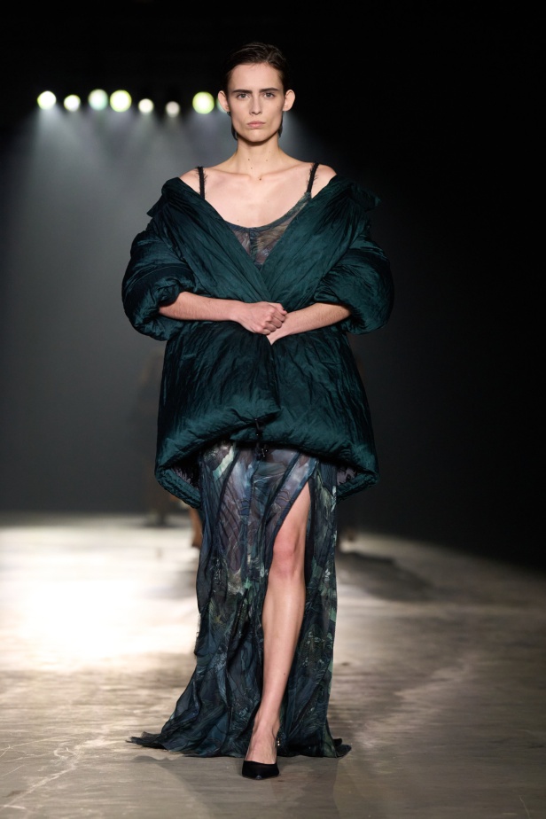 مجموعة Jason Wu لخريف 2024