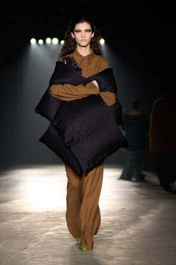 مجموعة Jason Wu لخريف 2024