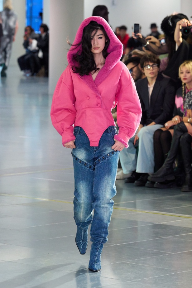 مجموعة Mark Fast لخريف وشتاء 2024