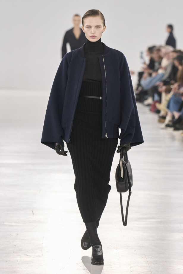 عرض أزياء مجموعة  Max Mara لموسم خريف وشتاء 2024 