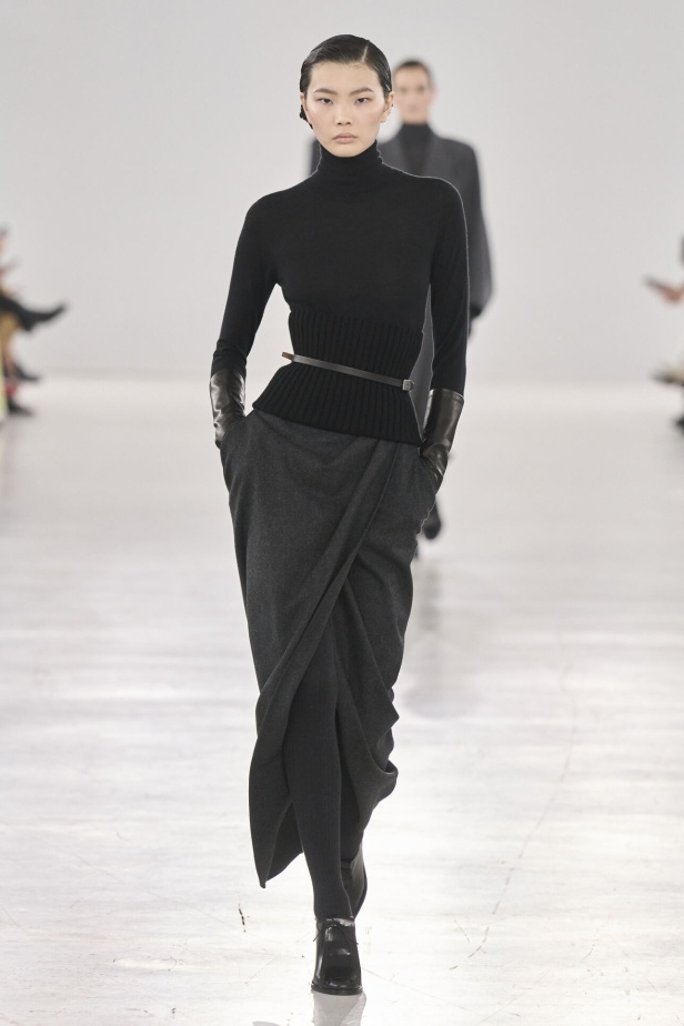 عرض أزياء مجموعة  Max Mara لموسم خريف وشتاء 2024 