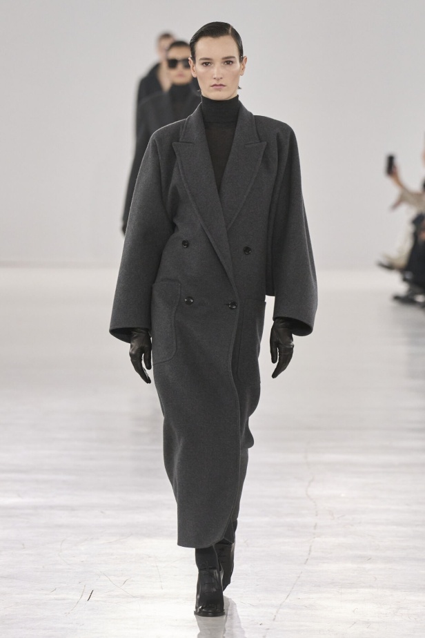 عرض أزياء مجموعة  Max Mara لموسم خريف وشتاء 2024 