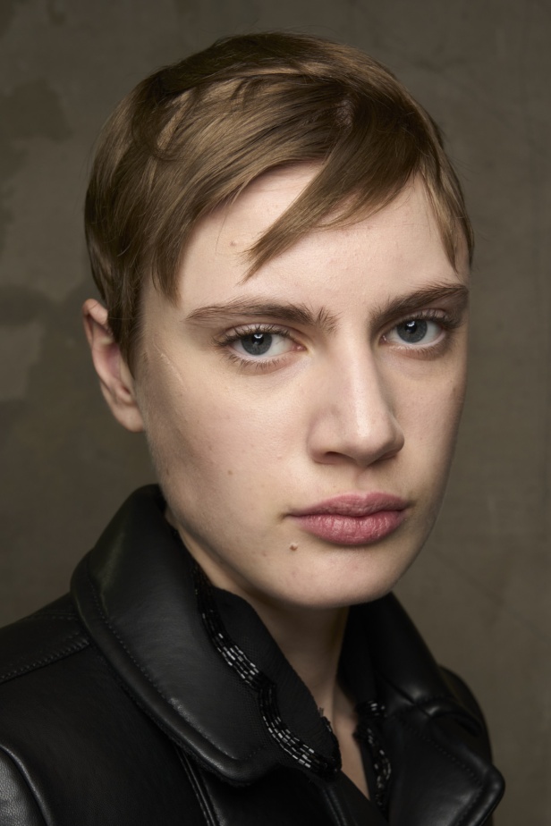 إطلالات جمالية من مجموعة N°21 لخريف وشتاء 2024