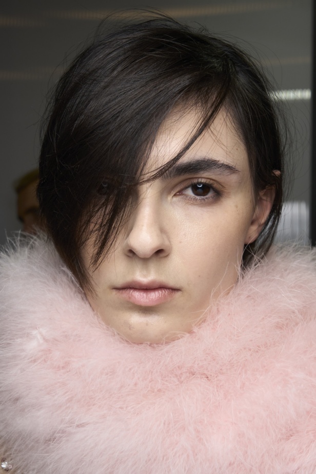 إطلالات جمالية من مجموعة N°21 لخريف وشتاء 2024