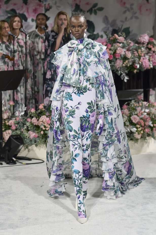 مجموعة Richard Quinn لخريف وشتاء 2024 في لندن 